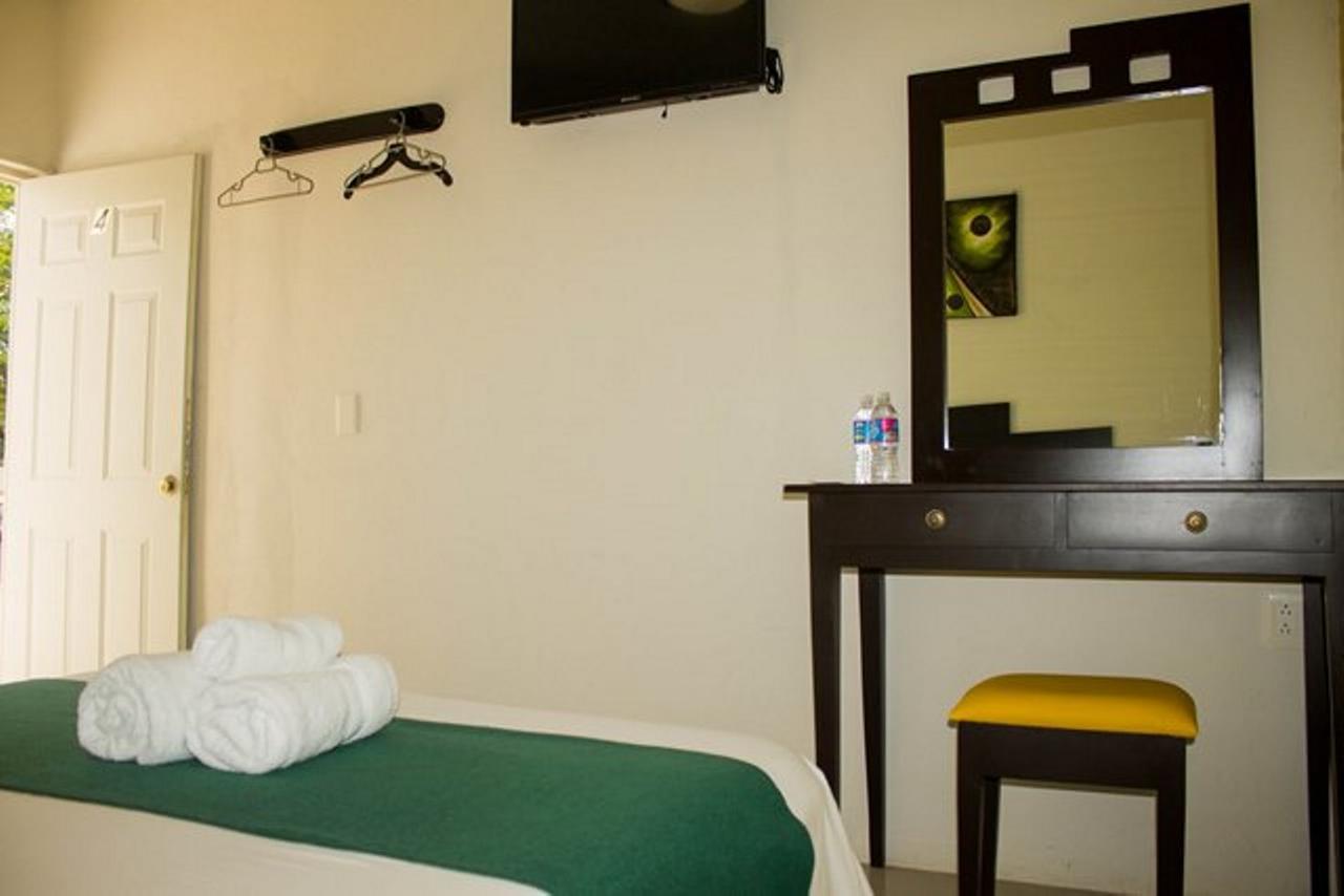 Rosvel Hotel ปาเลงเก ภายนอก รูปภาพ