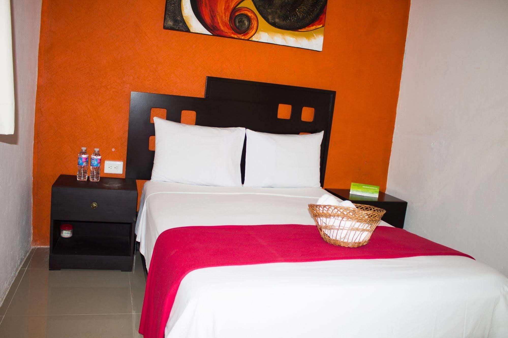 Rosvel Hotel ปาเลงเก ภายนอก รูปภาพ