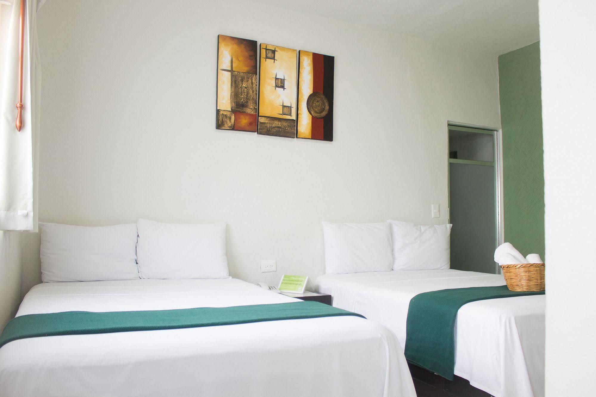 Rosvel Hotel ปาเลงเก ภายนอก รูปภาพ