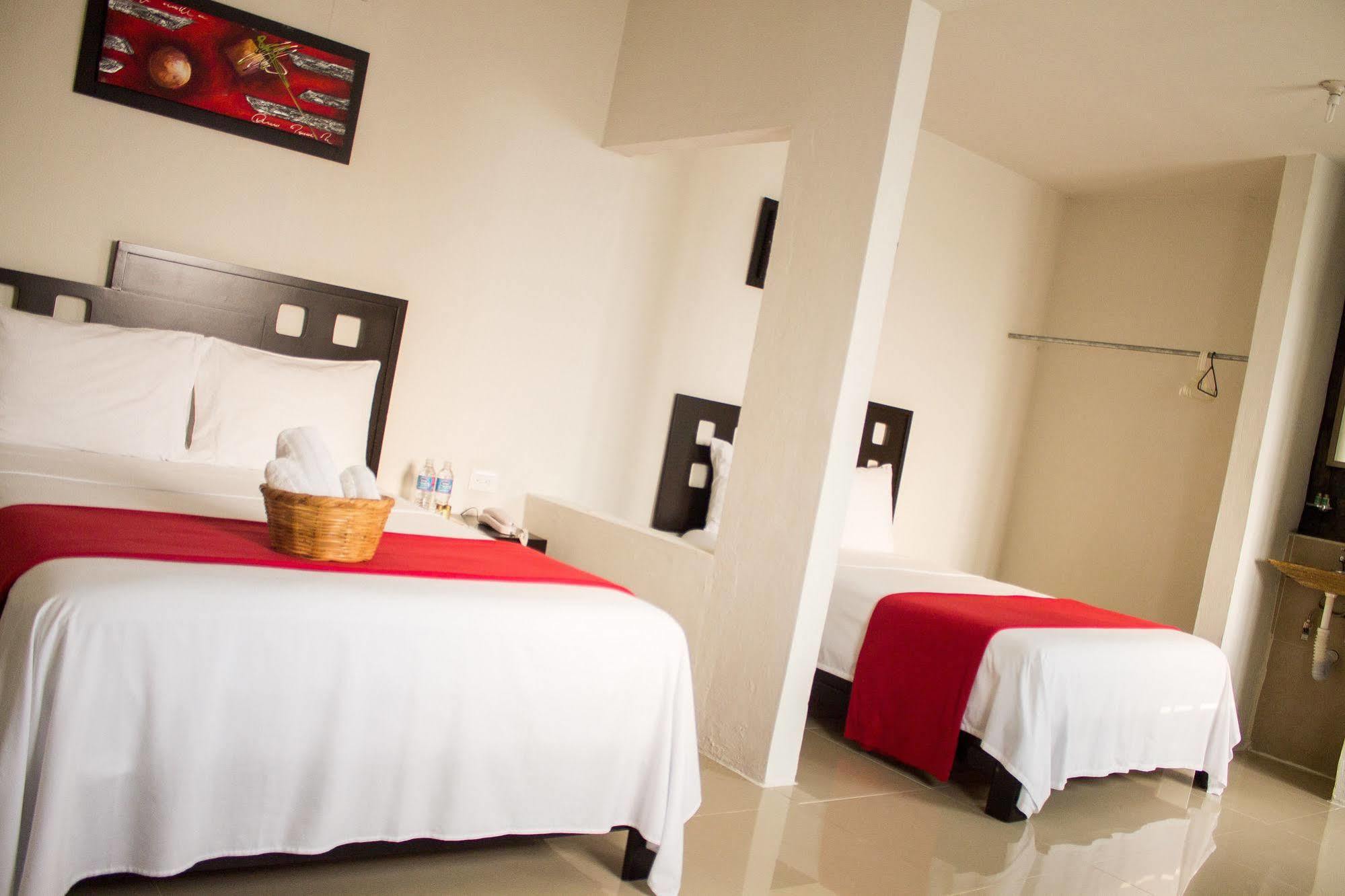 Rosvel Hotel ปาเลงเก ภายนอก รูปภาพ