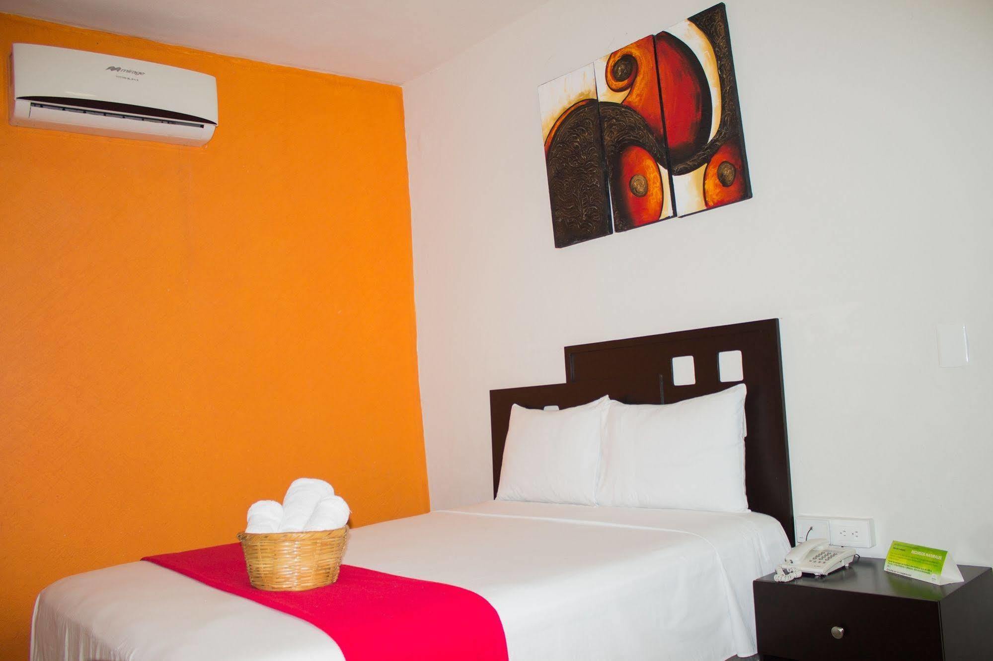 Rosvel Hotel ปาเลงเก ภายนอก รูปภาพ